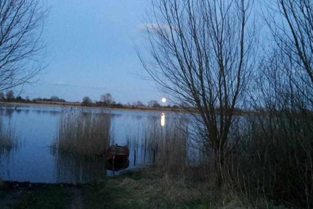 Entspannen Im Dorf Am See Zahren Экстерьер фото